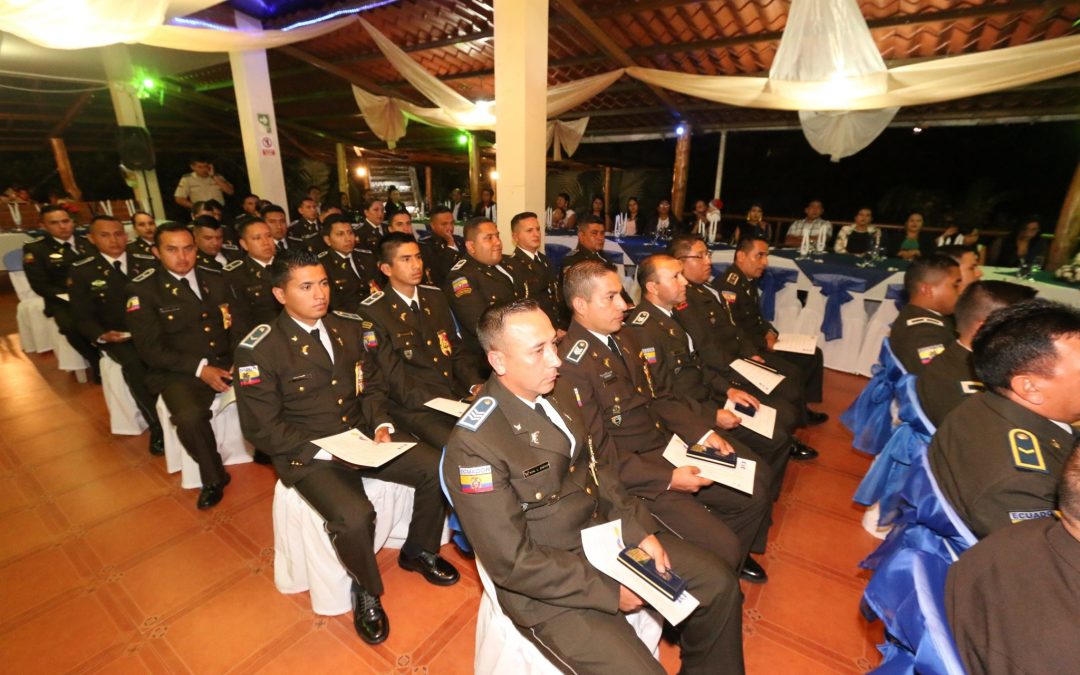 Gobernación de Zamora Chinchipe reconoce labor policial