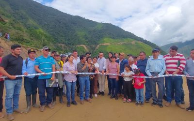 Prefectura entregó vía de acceso vehicular a Río Blanco